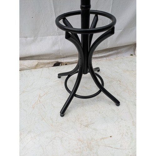 488 - A stylish pine coat and hat stand - painted black