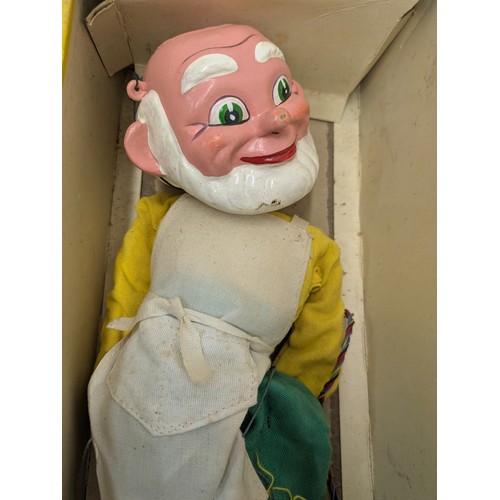 840 - A vintage toy Pelham Puppets puppet of an old man in original box