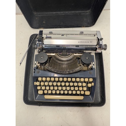 1865 - A Gabrielle mk35 typewriter in a leather case