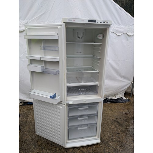 429 - A Bosch logixx frost free fridge freezer