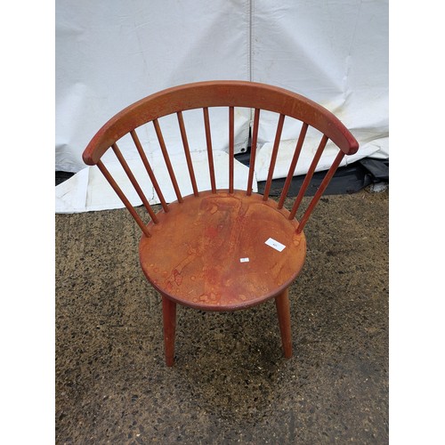 421 - A vintage pine spoke backed chair