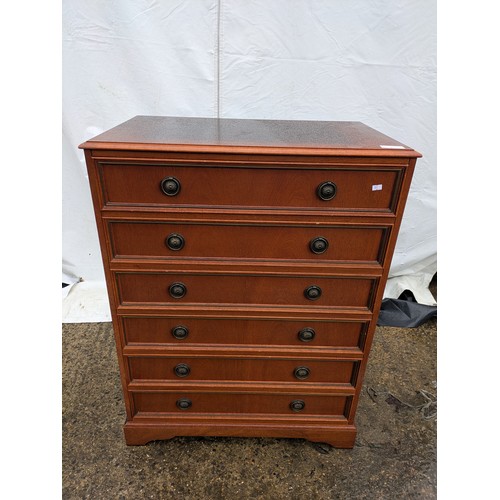 401 - A Nice stained Oak 6 drawer chest of drawers