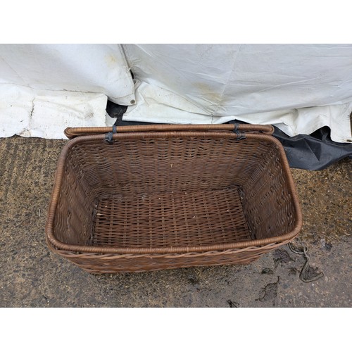 443 - A wicker storage basket