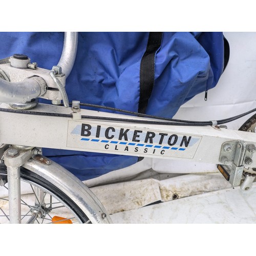 36 - A bickerton classic folding pushbike with official carry bag