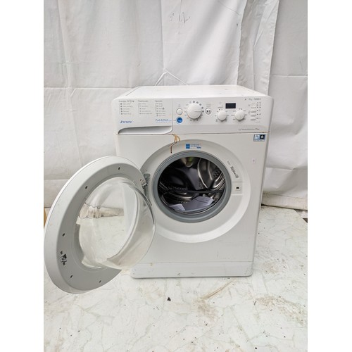 483 - An indesit 7kg washing machine