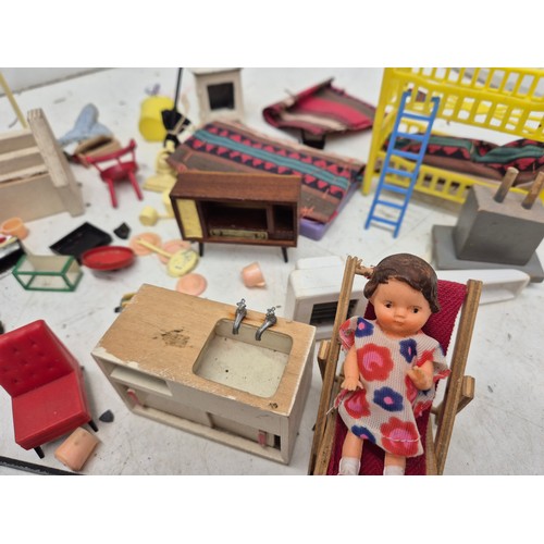 1880 - A Selection of various vintage dolls house furniture