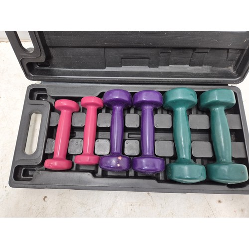 1826 - A boxed .5-1.5kg weight set