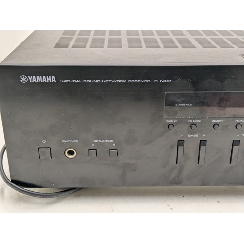 1263 - A yamaha R-n301 natural sound network receiver