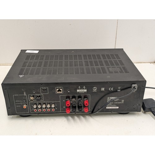 1263 - A yamaha R-n301 natural sound network receiver