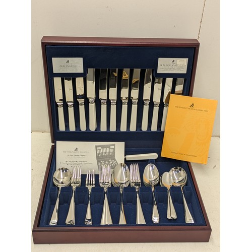 861 - A Complete Viners 52 piece cutlery set in presentation case