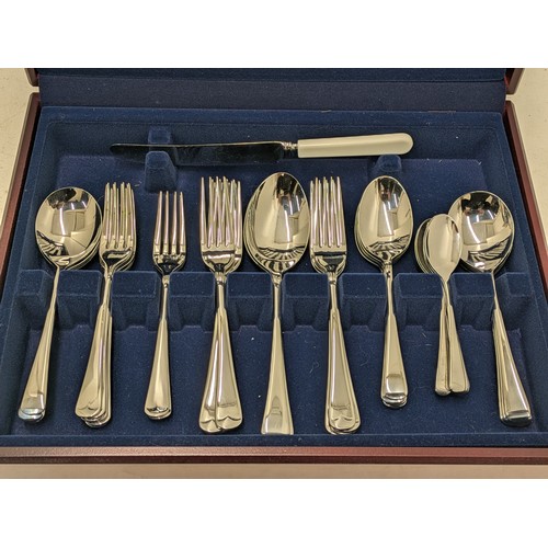 861 - A Complete Viners 52 piece cutlery set in presentation case