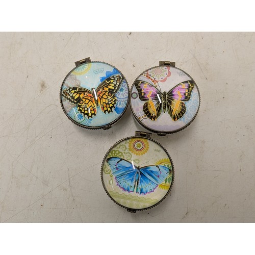 870 - A Selection of 3 butterfly glass topped and ceramic based trinket bowls in original presentation box... 