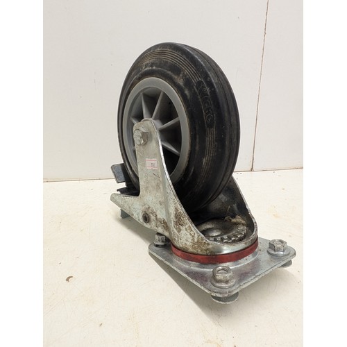 2099 - A heavy duty trolley wheel