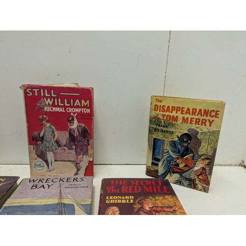 11 - A group of mixed vintage boys books to include Frank Richards, Leonard Gribble, Percy Woodcock, Bern... 