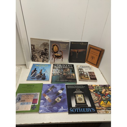 253 - Auction catalogues And antique books