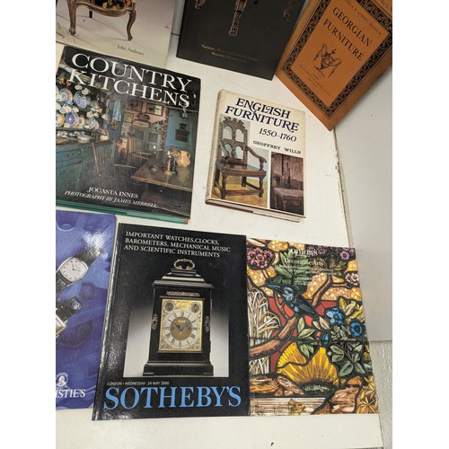 253 - Auction catalogues And antique books