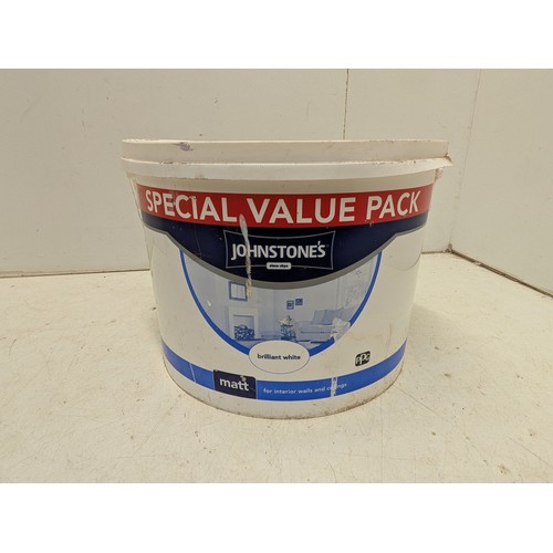 242 - A tub of Johnstone's Brilliant white Matt interior paint