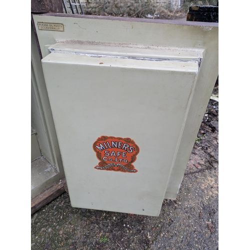 60 - A Milners Fire-reaisting safe - unlocked with 2 drawers - no key with door, but key for drawers