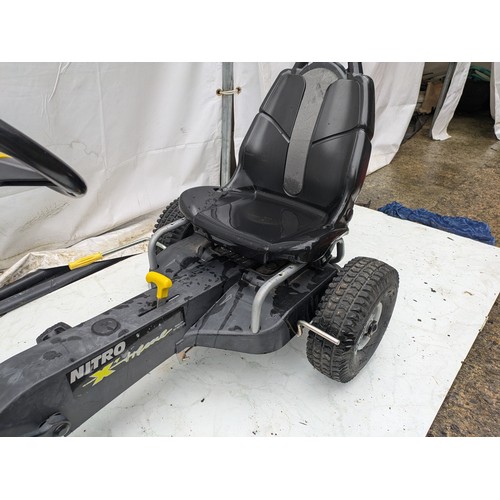 23 - A nitro Xtreme geared peddle cart