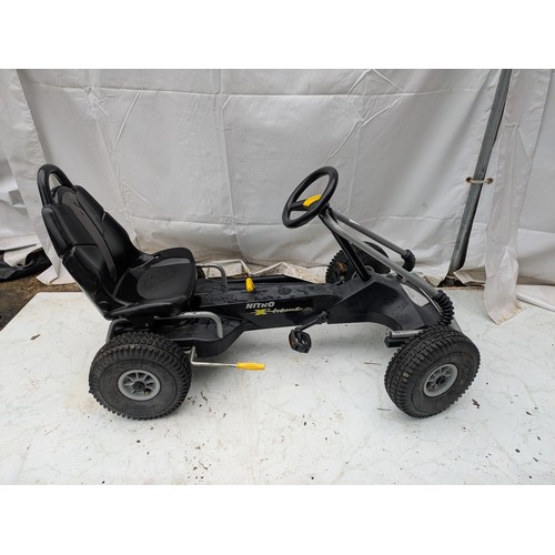 23 - A nitro Xtreme geared peddle cart