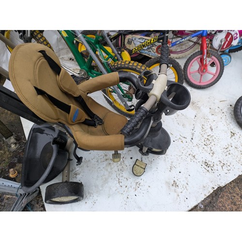 31 - A selection of various children's bikes including stinger and Apollo