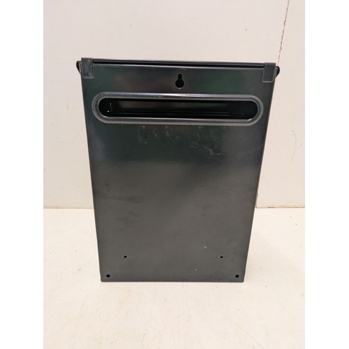 8 - comsafe lockable letterbox with key