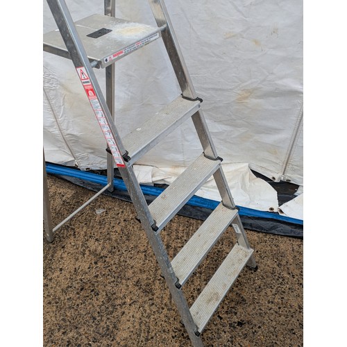 44 - A folding aluminium ladder