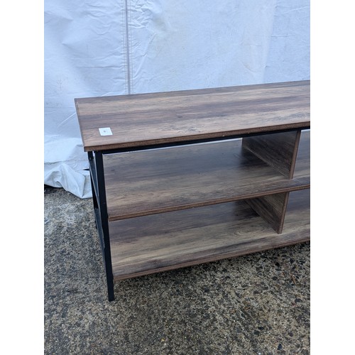 440 - A pine effect metal framed unit