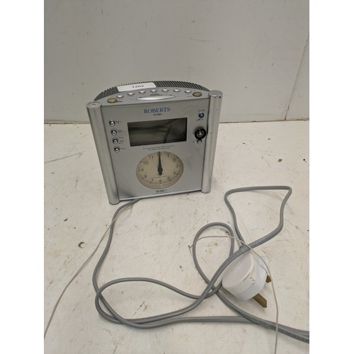 1262 - A Robert’s cr2003 milano3 clock radio