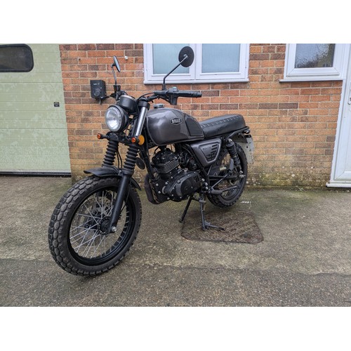 1 - A Bluroc Bullit 125cc motorcycle, 12 month MOT, fully serviced - running, riding motorbike with extr... 