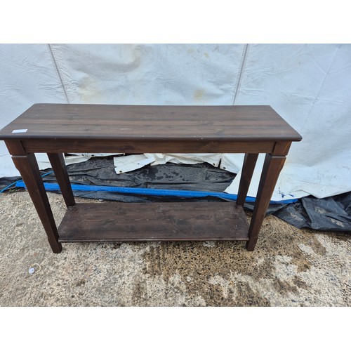 441 - A pine side table with underlying shelf