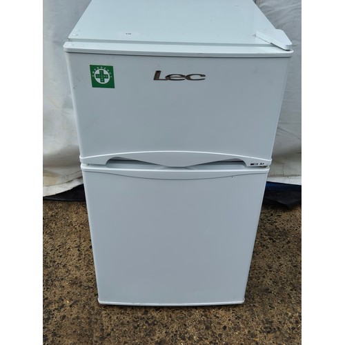 436 - An lec under counter fridge freezer - working