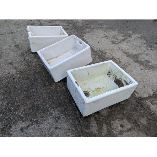 76 - Selection of enamel Belfast sinks