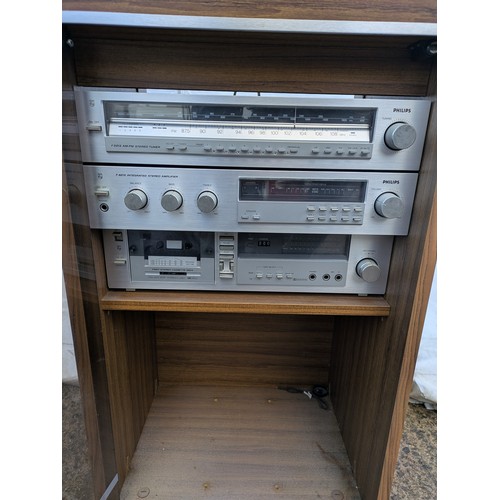 1255 - A retro Phillips hifi system including f7212 turntable, f2213 stereo tuner, f4213 stereo amplifier a... 