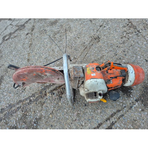 113 - A Stihl ts350 petrol disc cutter