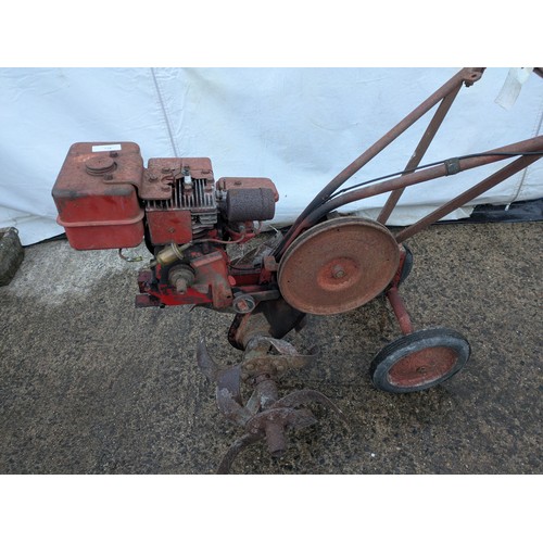 118 - A vintage  Briggs and Stratton Rotivator