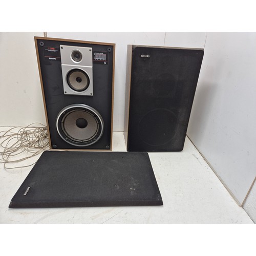 1224 - A pair of retro Philips F 9218 3 way speakers - for repair