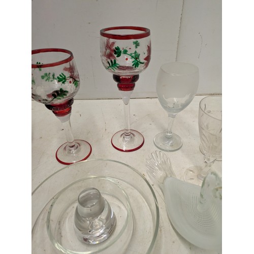 1063 - A selection of various glassware, including ornaments, wine glasses, etc