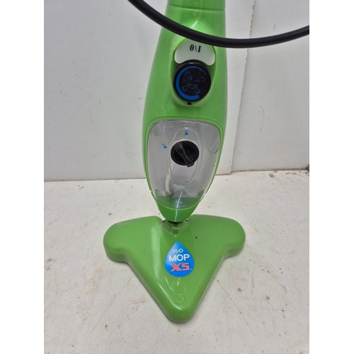 1427 - A plug in H2o X5 Steam mop