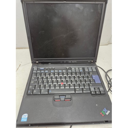 1445 - A retro IBM ThinkPad R51e laptop with power supply