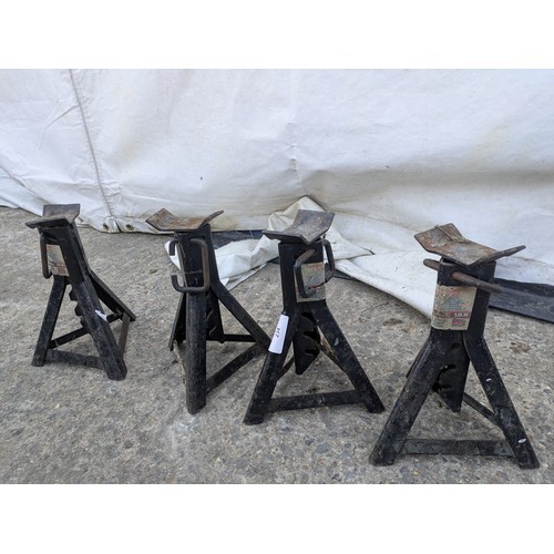 234 - Set of four adjustable axle stands