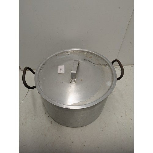 2015 - A large aluminium cooking pot with lid