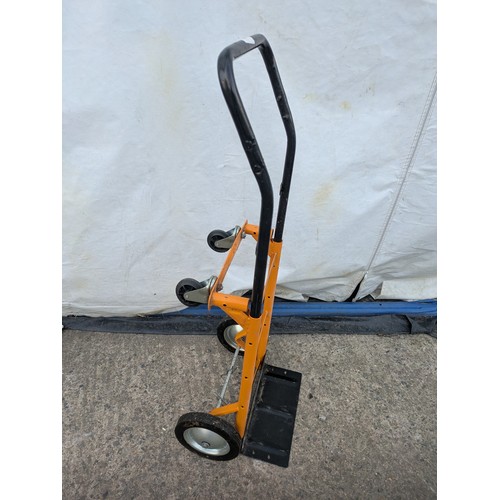 243 - Adjustable metal sack truck