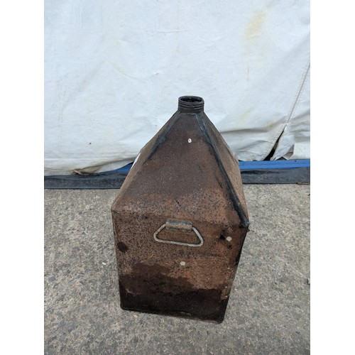 1004 - Vintage pyramid top oil can, perhaps RedLine branded