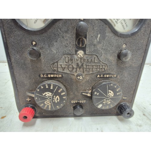 1036 - A vintage universal avometer multimeter