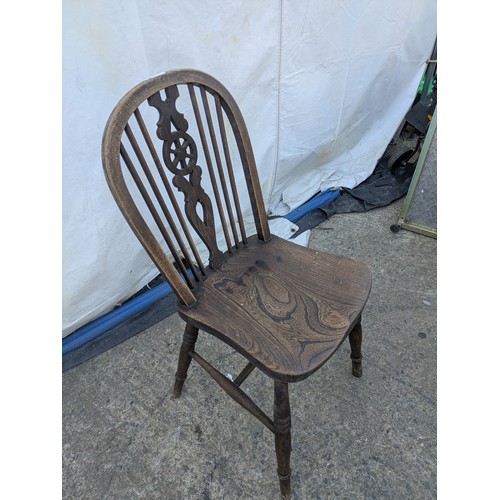 624 - An early 20th century pine dining chair