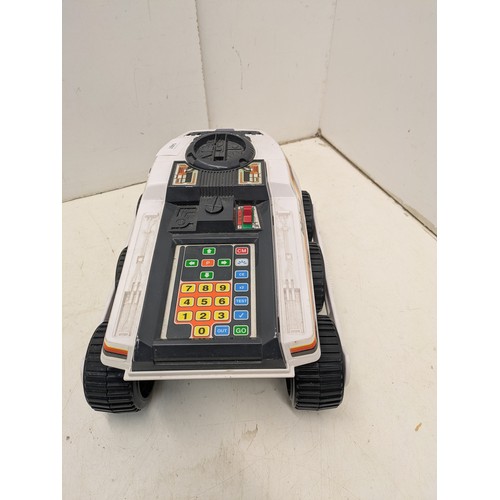 1497 - A retro bigtrak programmable rover toy