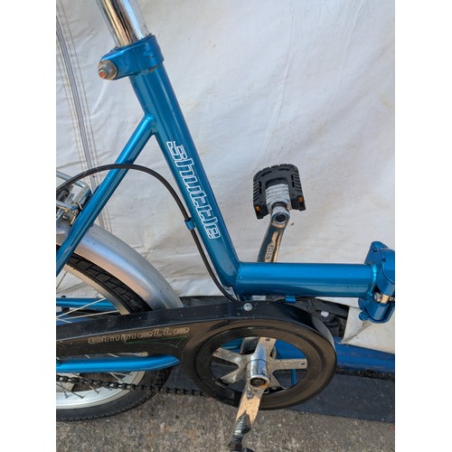 282 - An Emelle Shuttle folding push bike