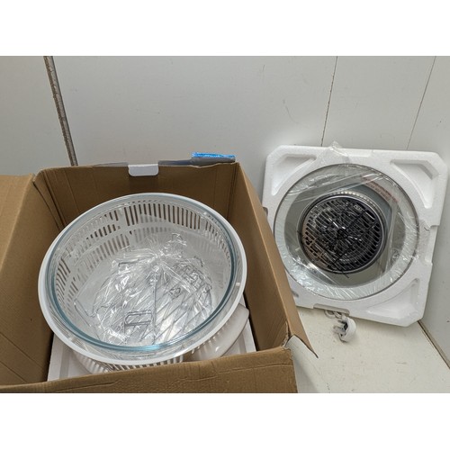 1508 - A boxed halowave halogen oven