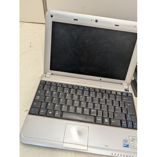 1514 - A selection of 3 laptops including HP and lenovo